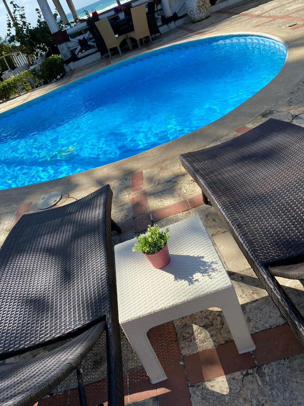 D' Franchesis Hostal Juan Dolio Kültér fotó